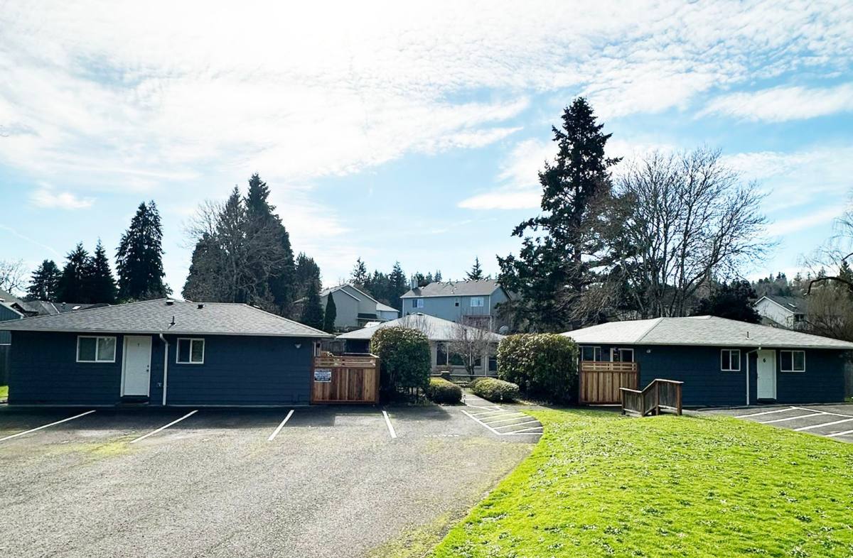Apartment for rent at 1385 Dollar St, West Linn, OR 97068