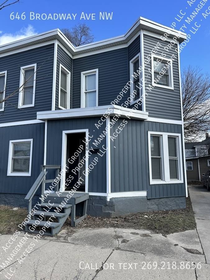 House for rent at 646 Broadway Ave NW, Grand Rapids, MI 49504
