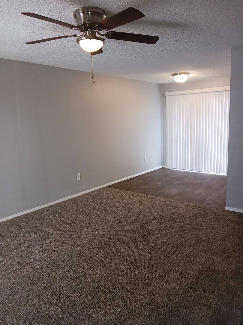 Apartment for rent at 2355 E Pawnee, Wichita, KS 67211