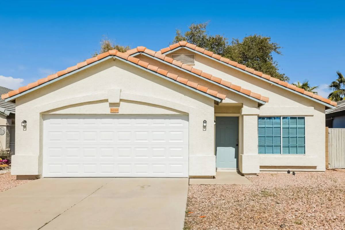 House for rent at 3010 W Rose Garden Lane, Phoenix, AZ 85027