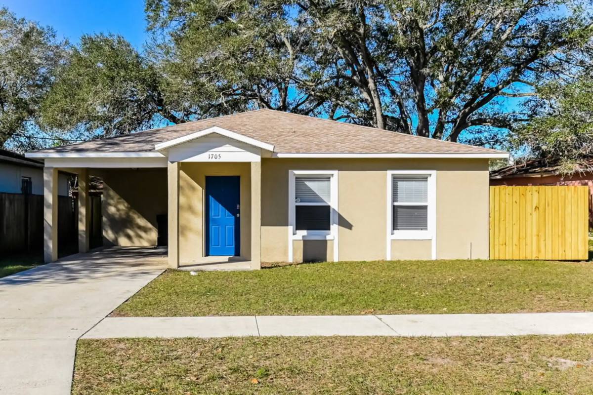 House for rent at 1705 Green Ridge Rd, Tampa, FL 33619