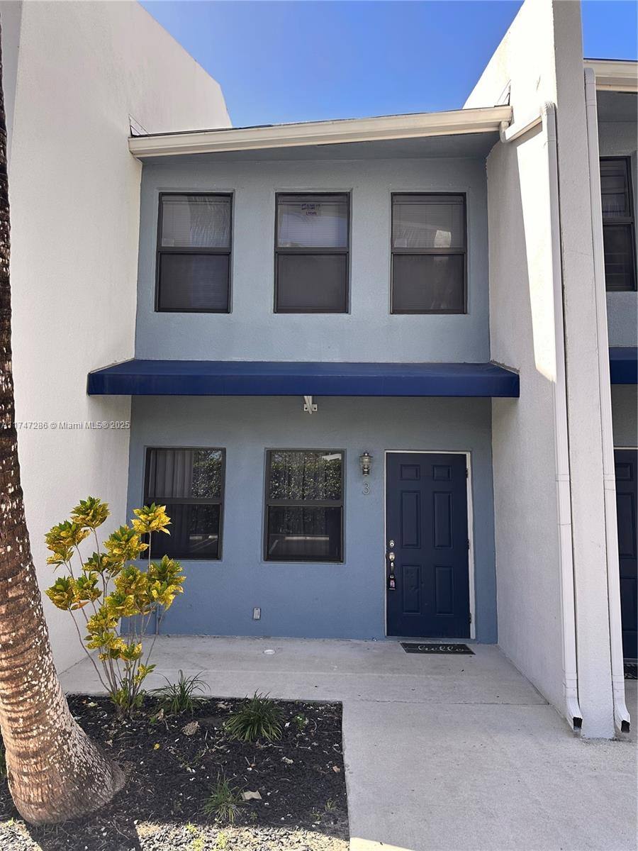 Townhouse for rent at 1622 NW 1st Ave #3, Miami, FL 33136