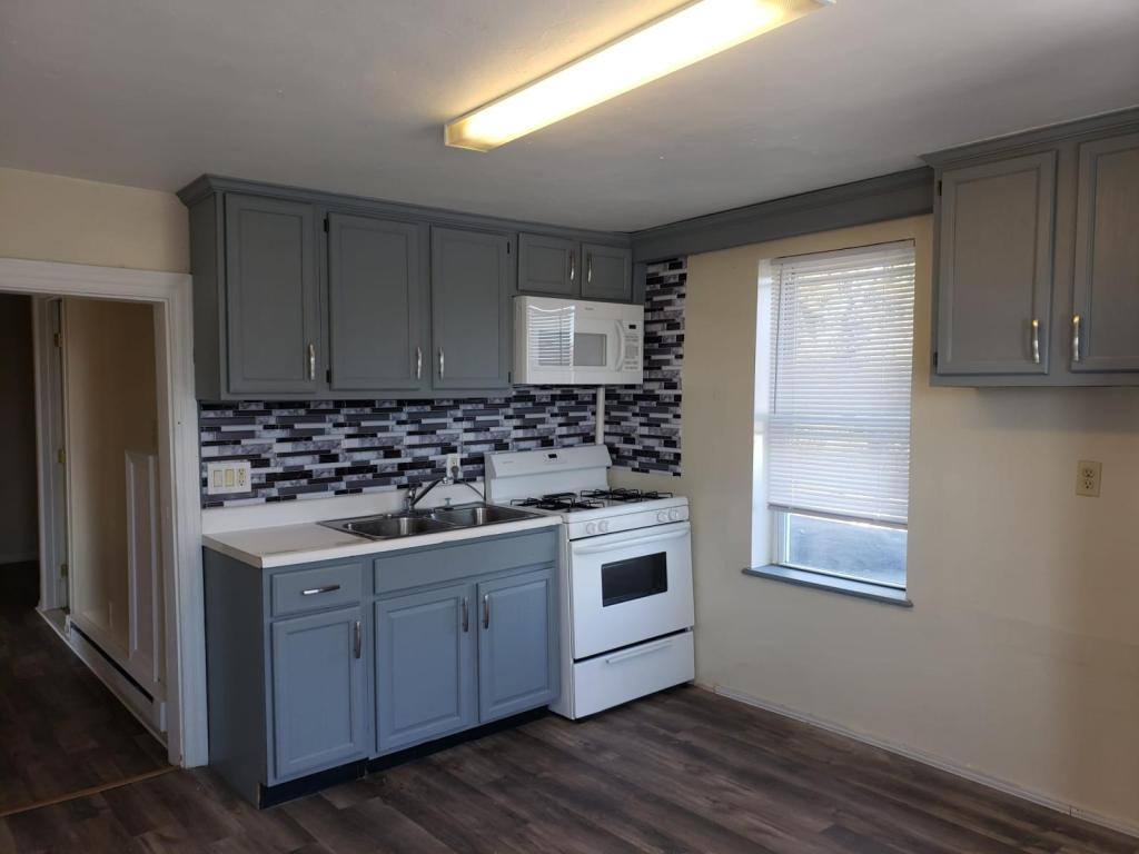 Apartment for rent at 5420 Carlisle Pk #B, New Oxford, PA 17350
