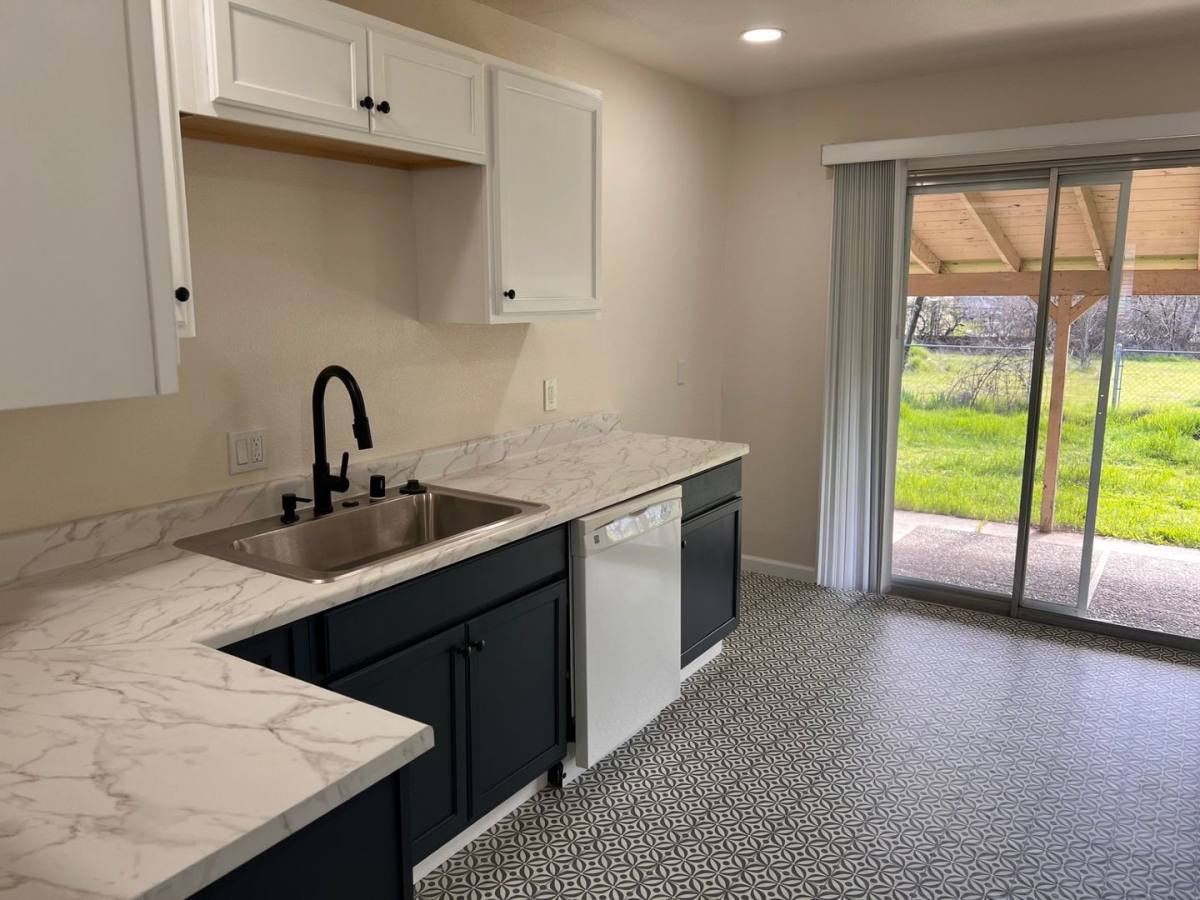 House for rent at 19337 Millicent St, Anderson, CA 96007