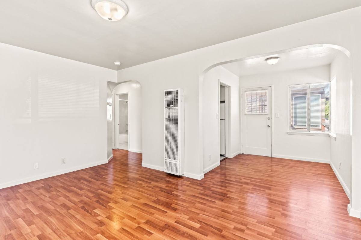 Apartment for rent at 2351 - 88th Ave, Oakland, CA 94605