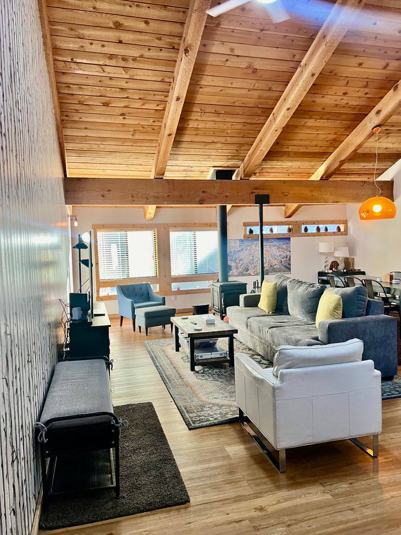 Apartment for rent at 273 Rainbow Lane, Mammoth Lakes, CA 93546
