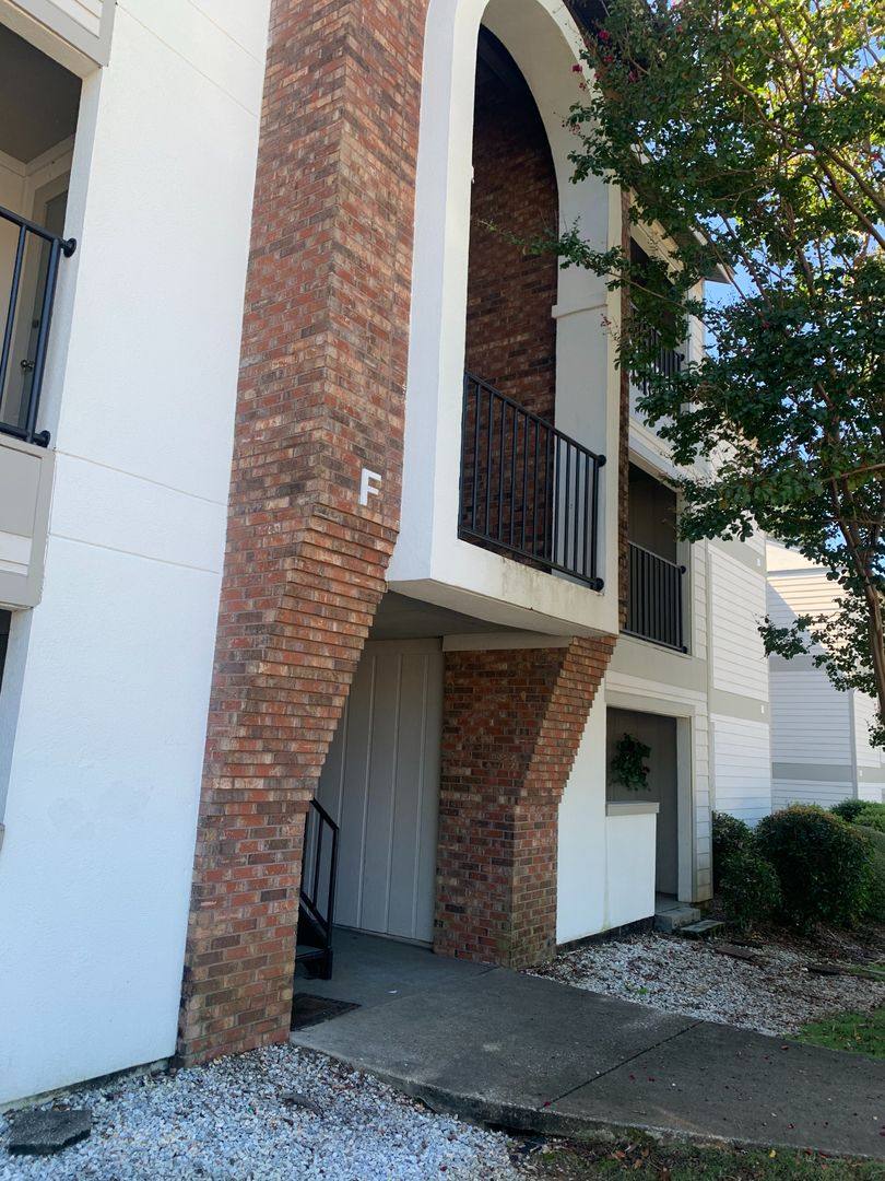 Condo for rent at 601 N Gay St, Auburn, AL 36830