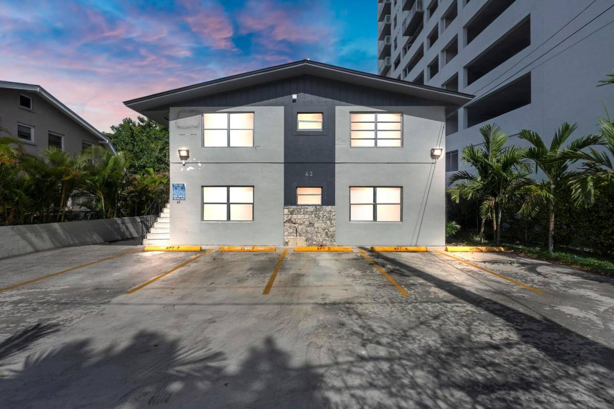 Apartment for rent at 43 Glen Royal Parkway, Miami, FL 33125