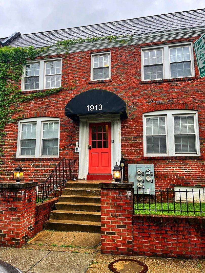 Apartment for rent at 1913 Rosedale St NE, Washington, DC 20002