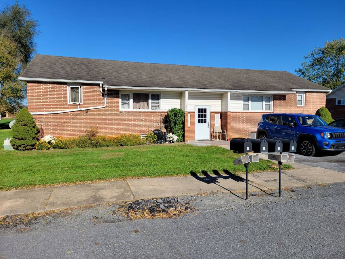 Apartment for rent at 205 Carbaugh Dr, Chambersburg, PA 17202