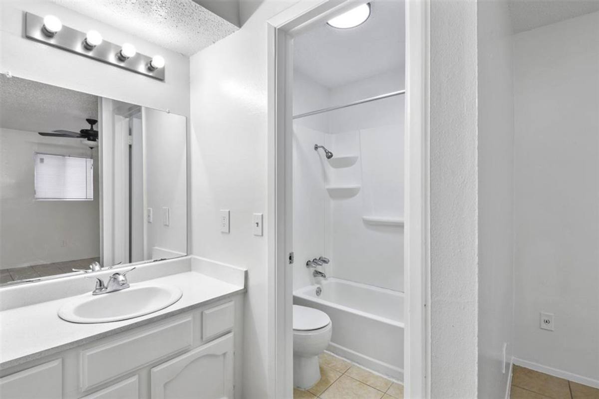 Condo for rent at 2410 Longview St, Austin, TX 78705