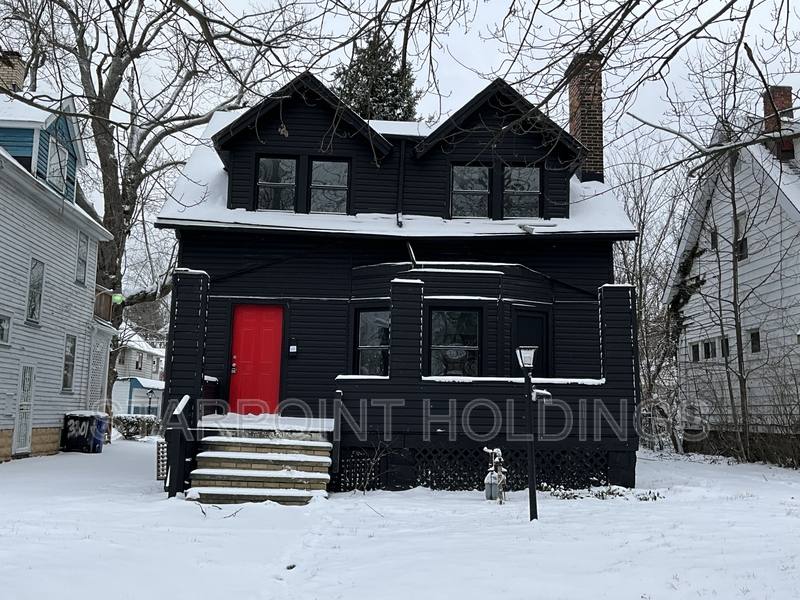 House for rent at 3303 E 117th St, Cleveland, OH 44120