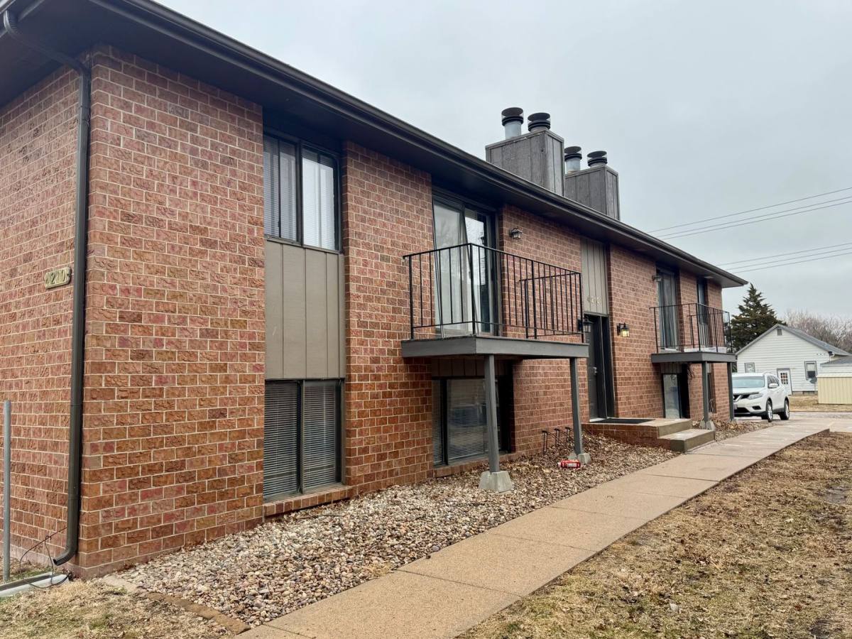 Apartment for rent at 4210 Huntington Ave, Lincoln, NE 68504