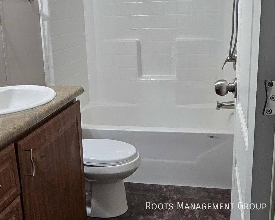 Apartment for rent at 16 Riviera Courts Dr #16, Murray, KY 42071