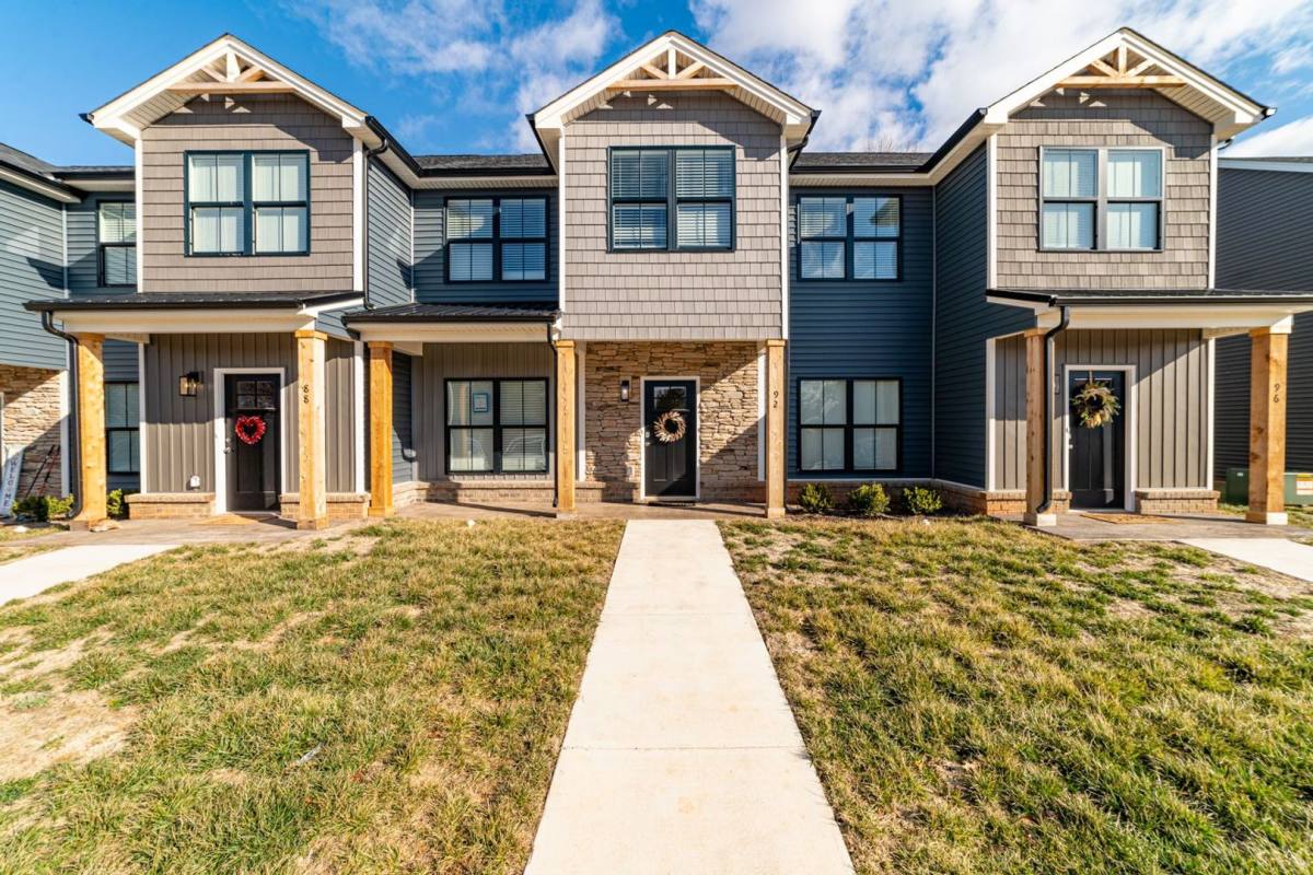 Townhouse for rent at 12 Villa Court, Evington, VA 24550