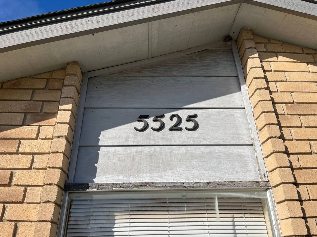 Townhouse for rent at 5525 Lochmoor, San Antonio, TX 78244