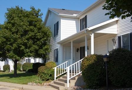 Townhouse for rent at 519 S Silverwood Lane, Goshen, IN 46526