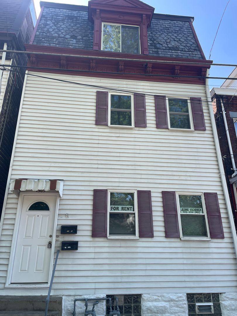 Apartment for rent at 1509 Hatteras St, Pittsburgh, PA 15212