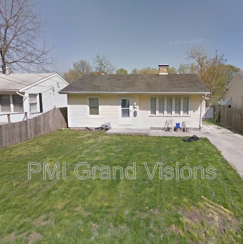 House for rent at 1238 E Bon Air Court, Decatur, IL 62521