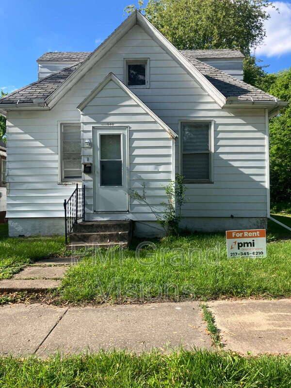 House for rent at 340 W Olive St, Decatur, IL 62526