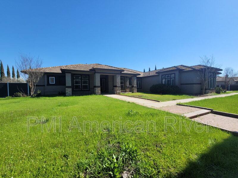 House for rent at 7740 Polo Crosse Ave, Sacramento, CA 95829