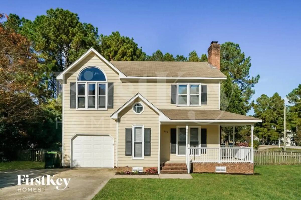 House for rent at 403 Cedarmere Dr, Wendell, NC 27591