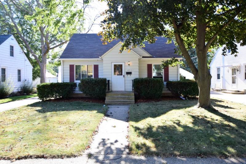House for rent at 4117 Wilson Rd, Kenosha, WI 53142