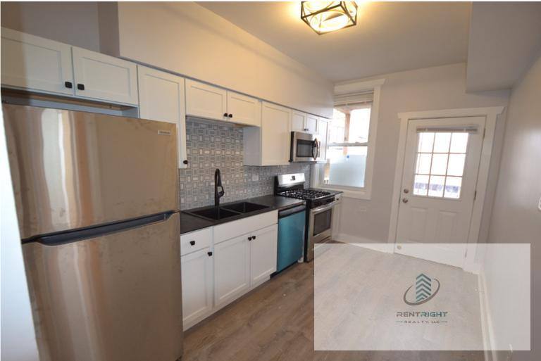 Apartment for rent at 4450 N Western Ave #3, Chicago, IL 60625