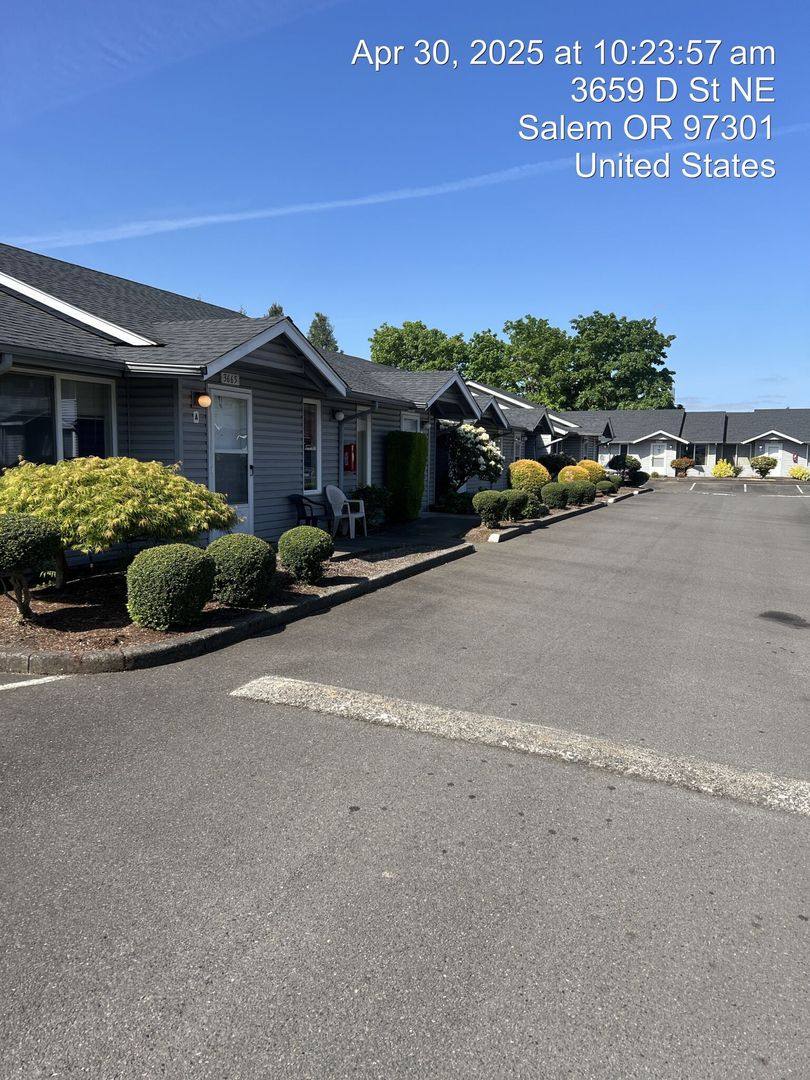 Apartment for rent at 3695 D St NE, Salem, OR 97301