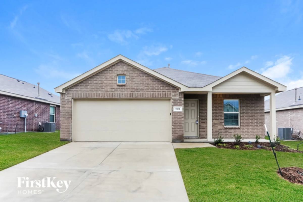 House for rent at 1105 Crestview Dr, Hutchins, TX 75141
