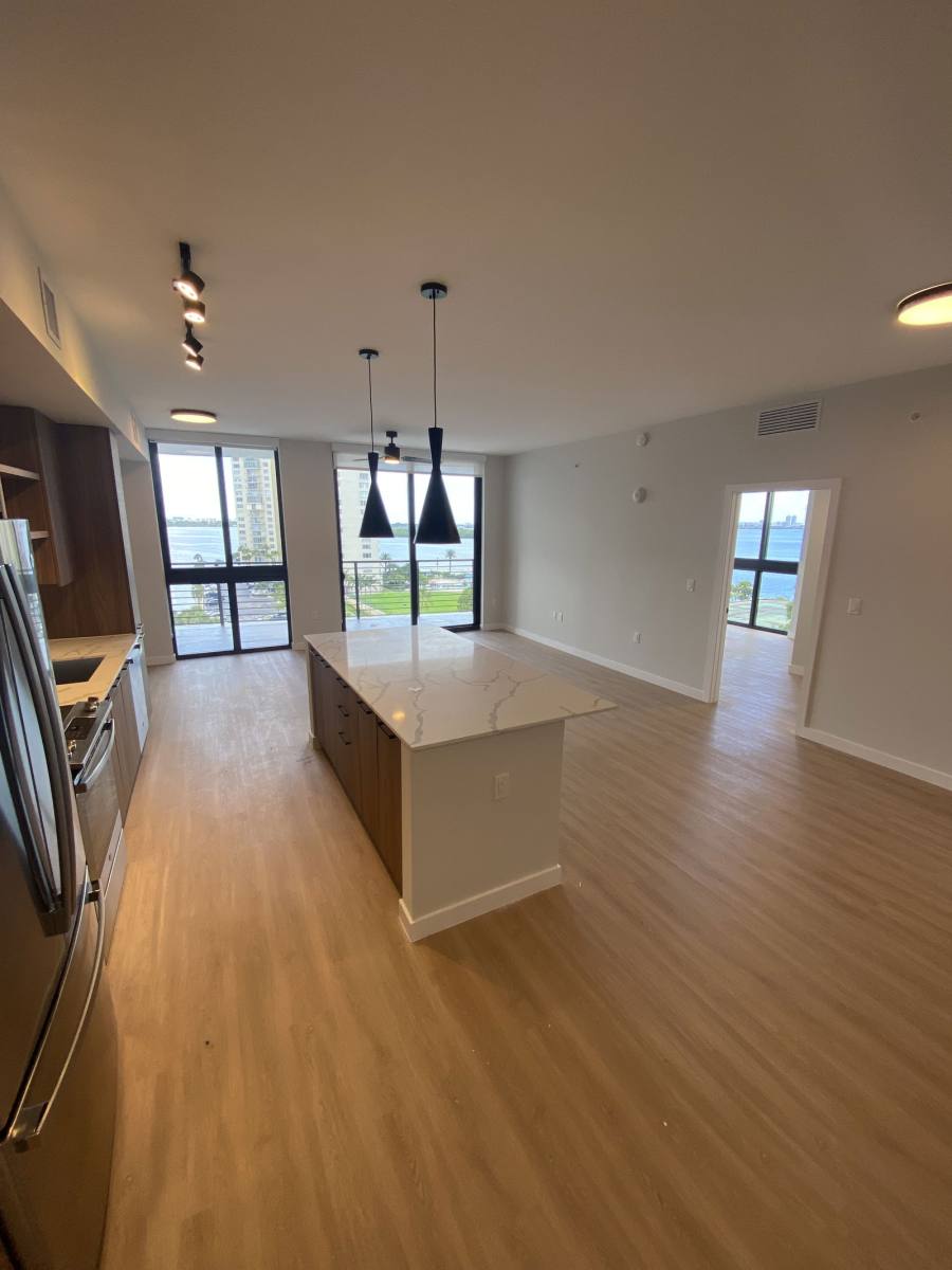 Apartment for rent at 11295 Biscayne Blvd, Miami, FL 33181