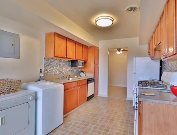 Apartment for rent at Westerlee Apartment Homes, 8 Poolside Court, Catonsville, MD 21228