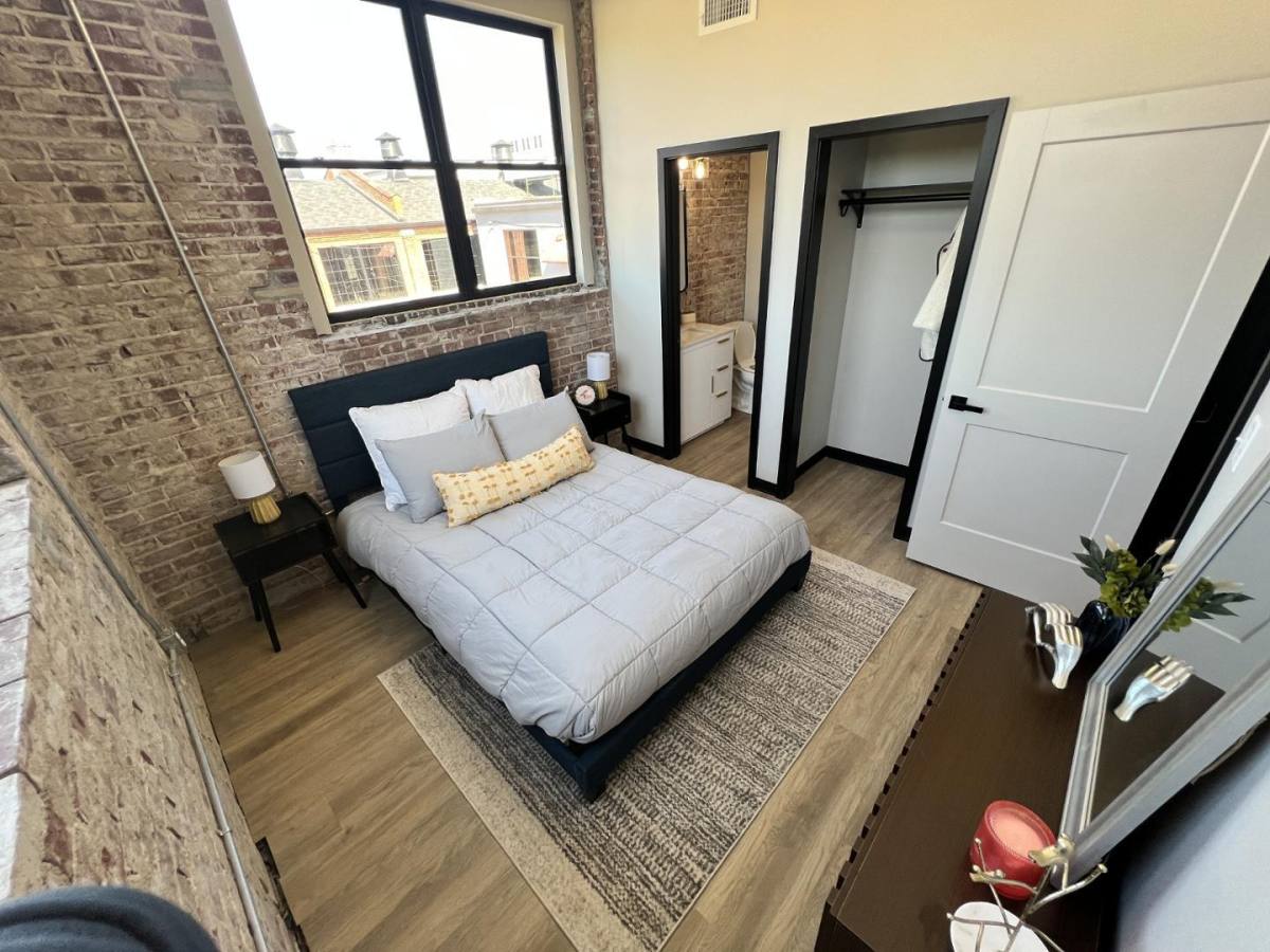 Apartment for rent at 207 Saint Louis St, Edwardsville, IL 62025