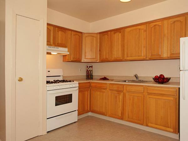 Apartment for rent at 16 Lenox Court, Piscataway, NJ 08854