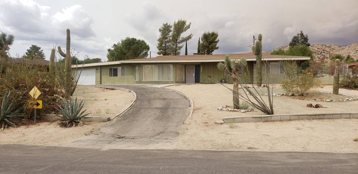 House for rent at 7436 La Vina Trail, Yucca Valley, CA 92284