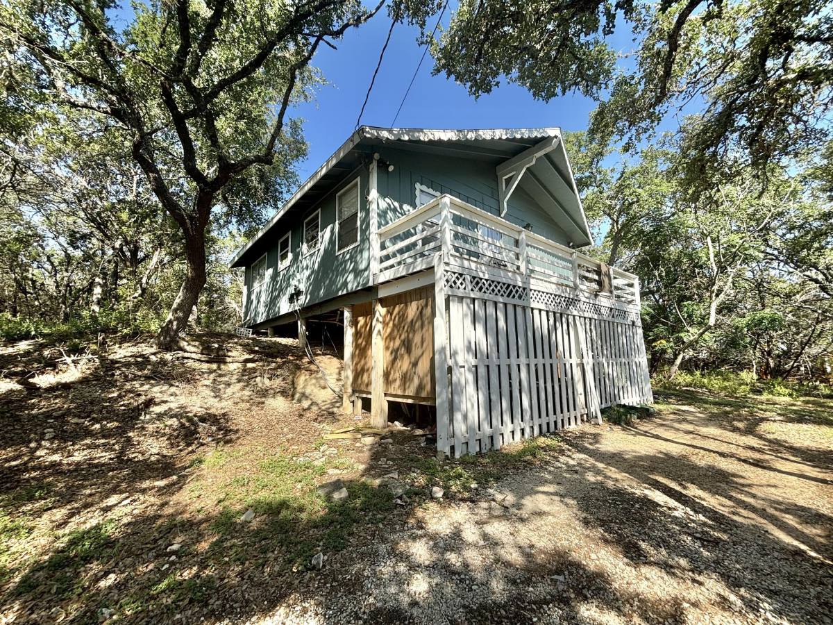 House for rent at 571 Firefly Dr, Canyon Lake, TX 78133