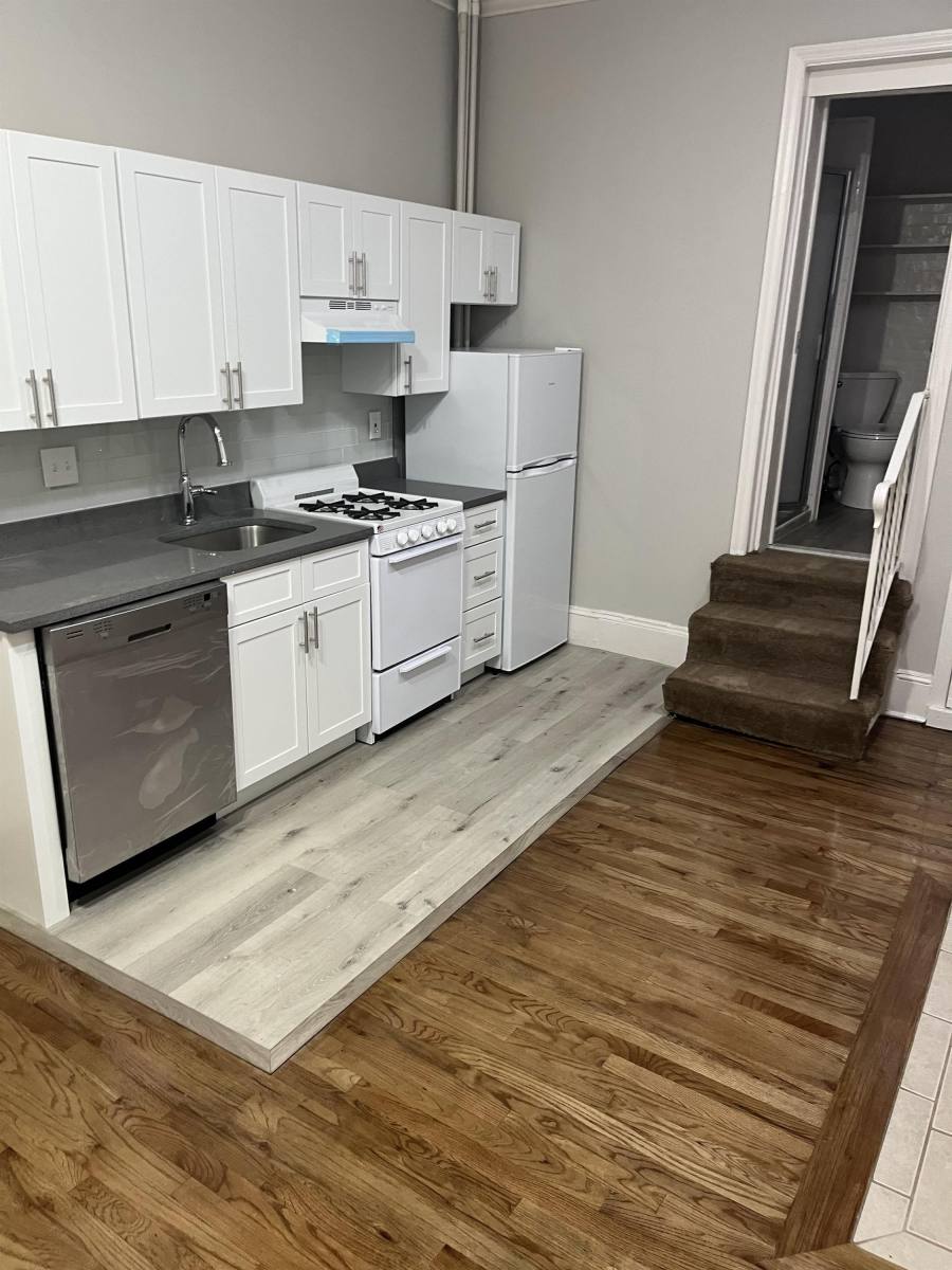 Apartment for rent at 312 S 16th St, Philadelphia, PA 19102