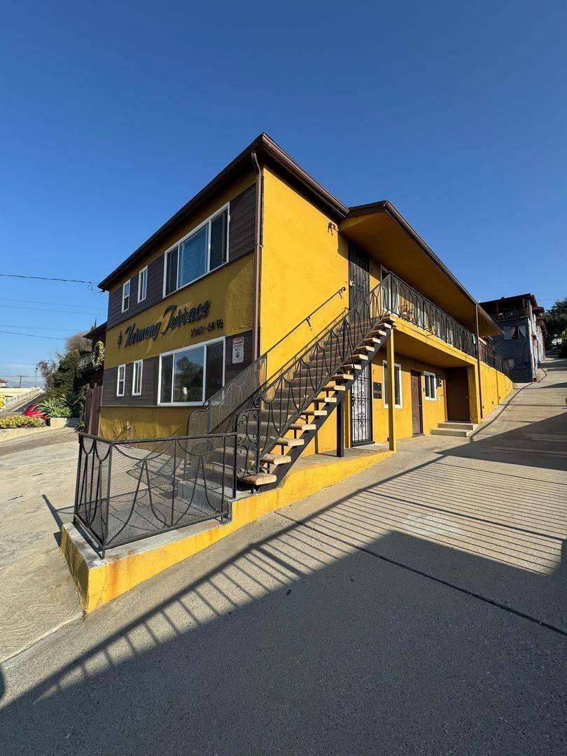 Apartment for rent at 2962-2964 Hyperion, 2962 Hyperion Ave #1, Los Angeles, CA 90027
