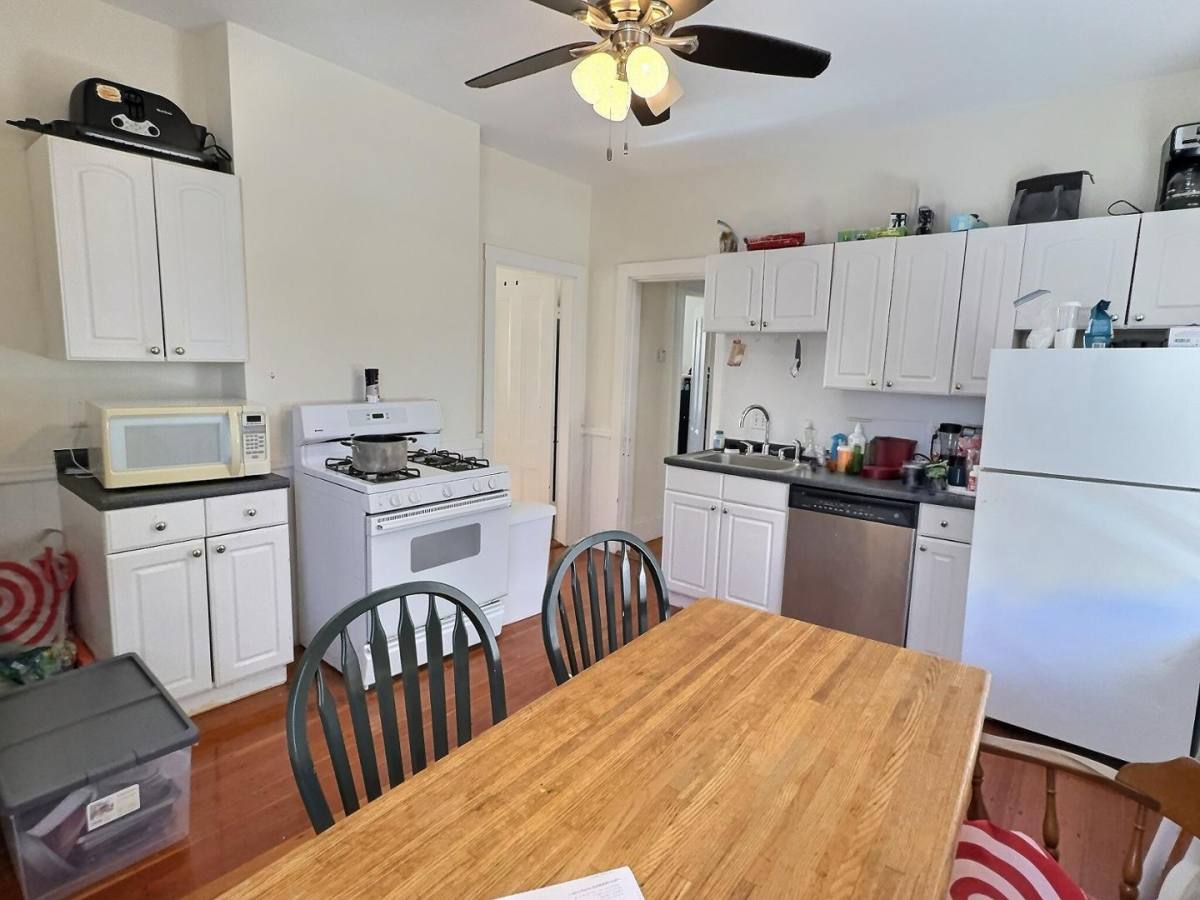 Apartment for rent at 86 S St #2, Jamaica Plain, MA 02130
