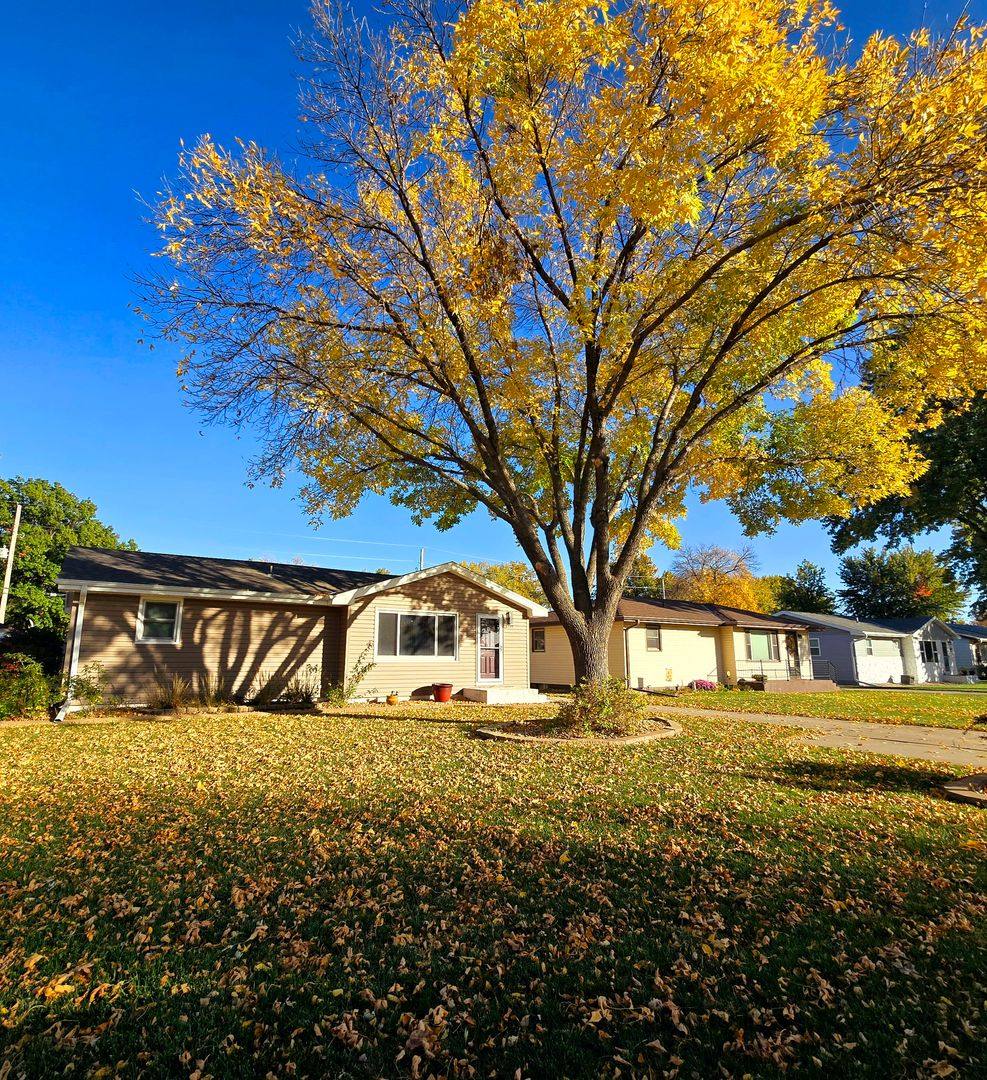 House for rent at 1719 N Taylor Ave, Grand Island, NE 68801