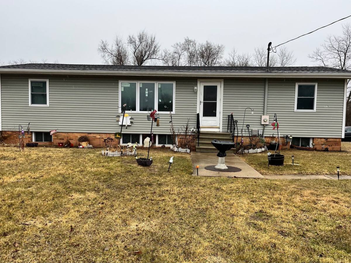 Apartment for rent at 6070 Brooklyn Rd, Jackson, MI 49201