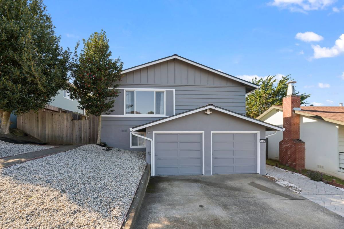House for rent at 3040 Summit Rd, San Bruno, CA 94066