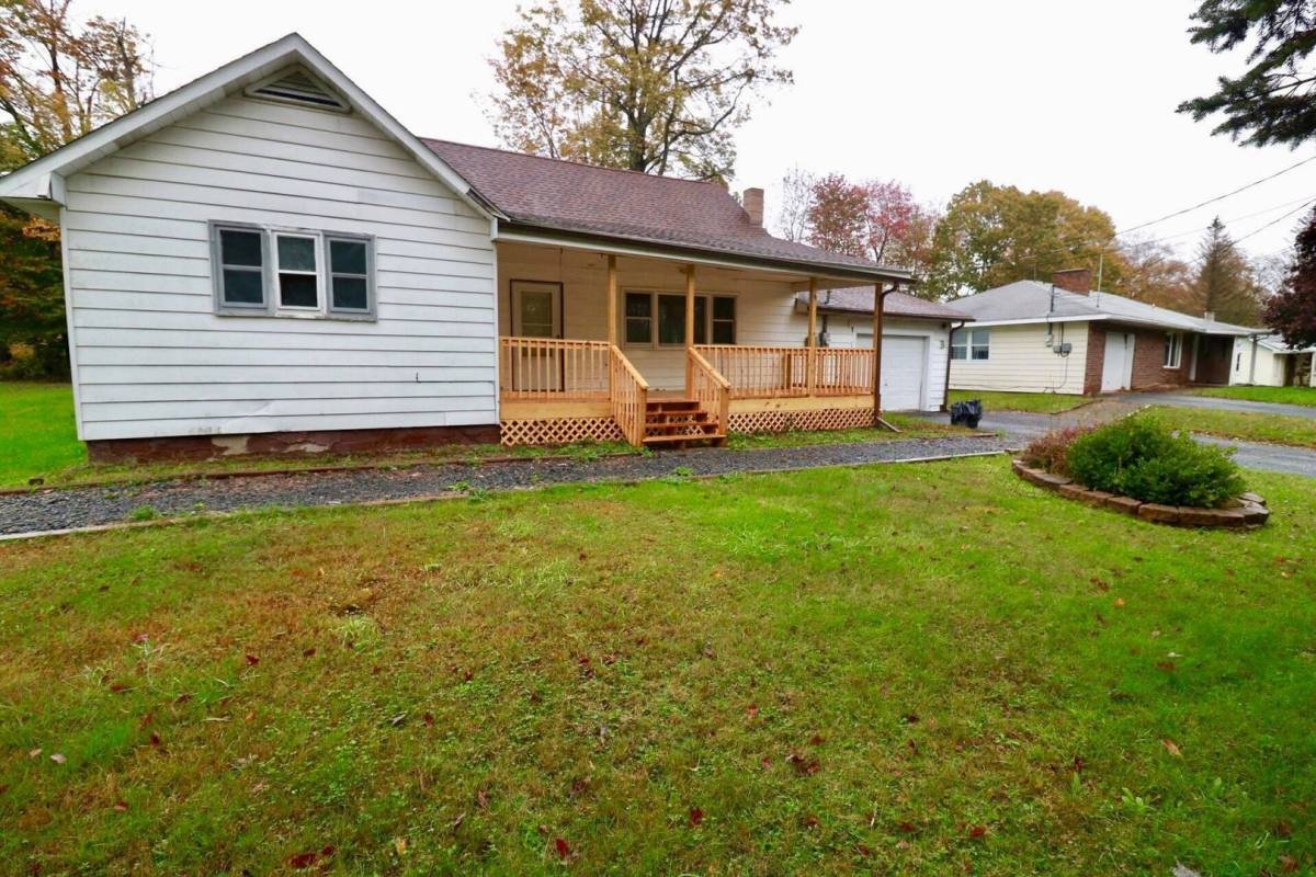 Apartment for rent at 110-122 Smith Dr, Tobyhanna, PA 18466