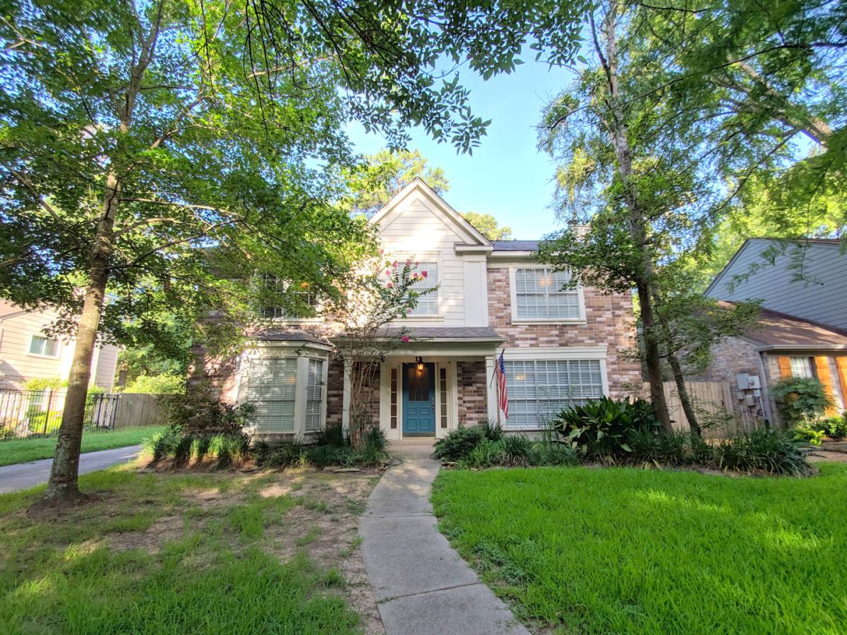 House for rent at 15 Thorn Berry Place, Spring, TX 77381