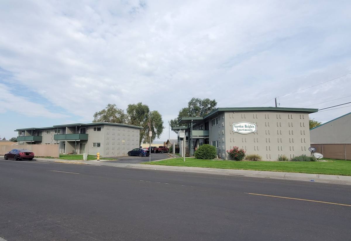 Apartment for rent at 624 E Nelson Rd, Moses Lake, WA 98837