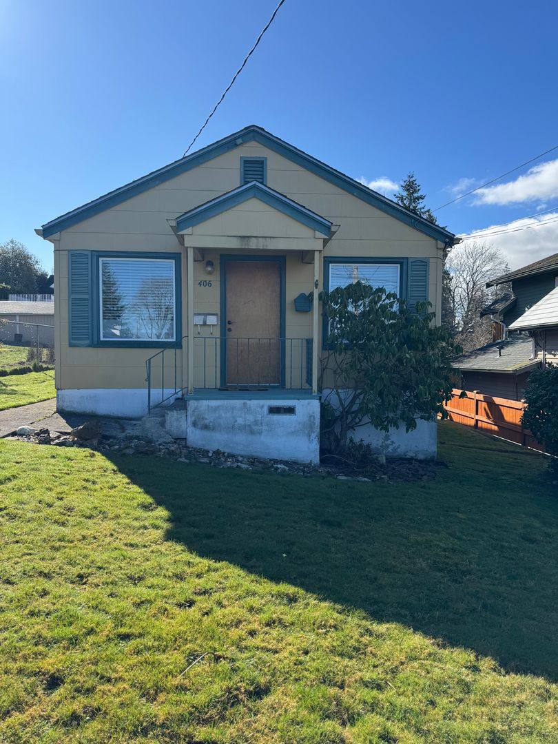 House for rent at 406 E Evergreen St, Mount Vernon, WA 98273