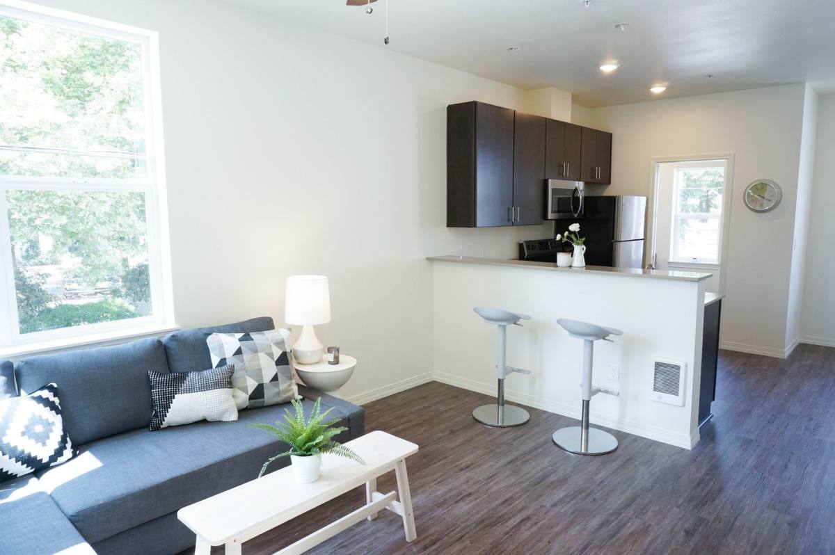 Apartment for rent at 7210 N Burlington Ave, Portland, OR 97203