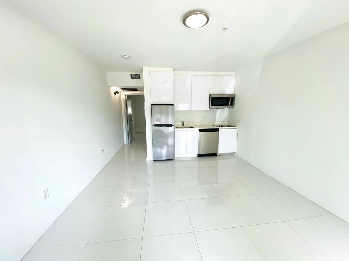 Condo for rent at 801 15th St #102, Miami Beach, FL 33139