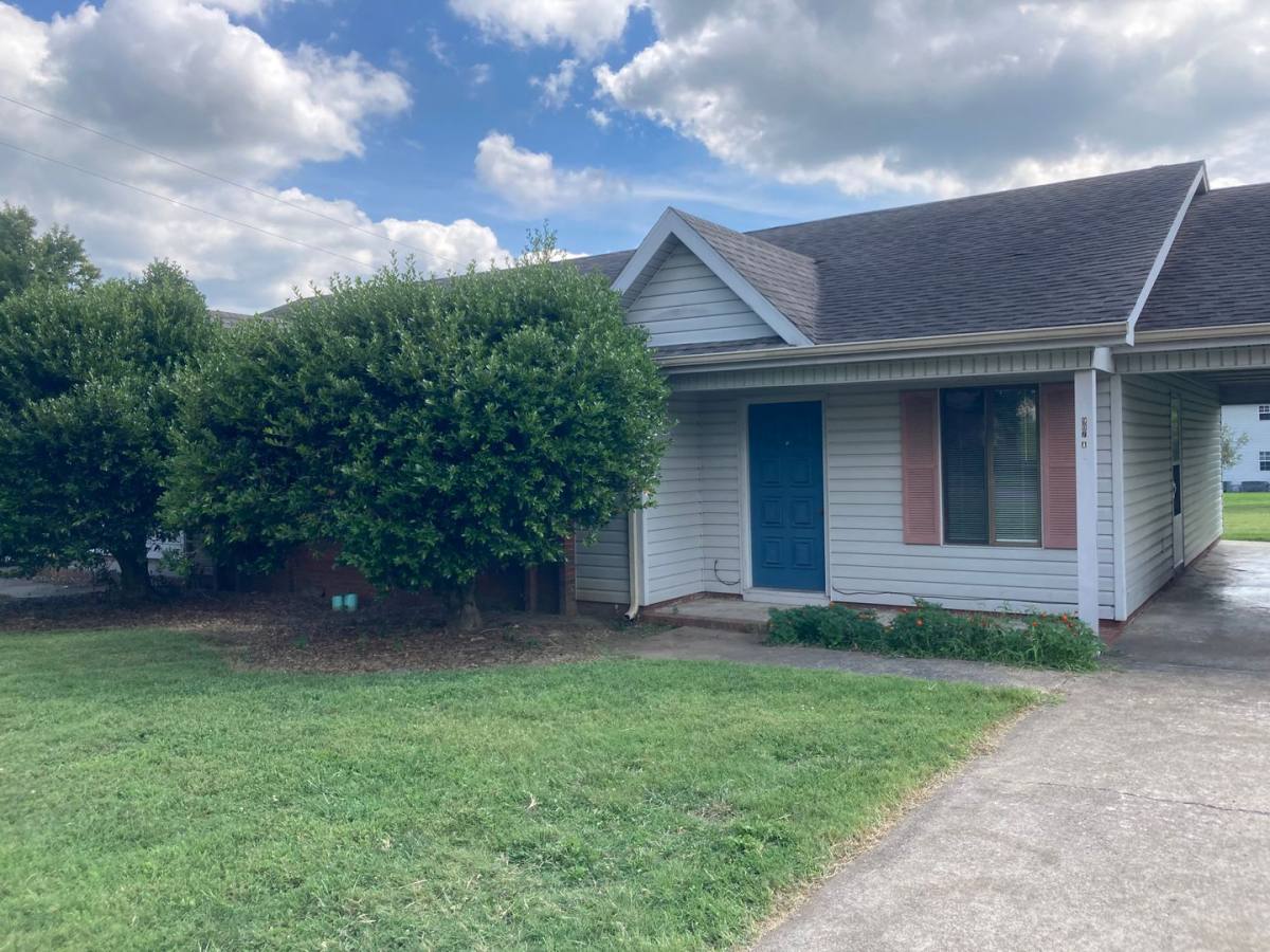 Apartment for rent at 907 Northwood Dr, Murray, KY 42071