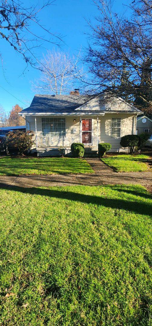 House for rent at 1324 SW Levens St, Dallas, OR 97338